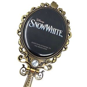 Disney ‘s Snow White Handled Mini Mirror 2025